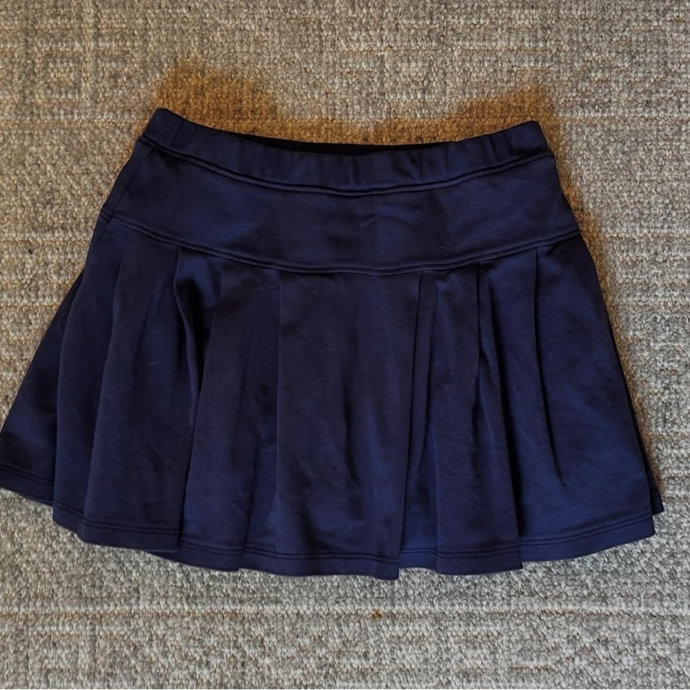 EUC Classic Prep Girls navy skort size 12